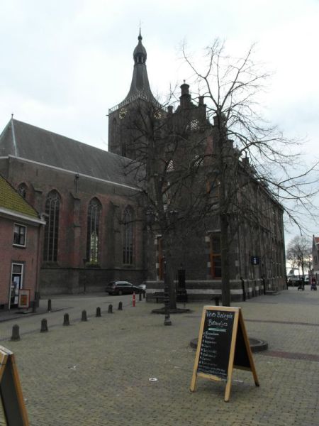 Kirche und Rathaus 